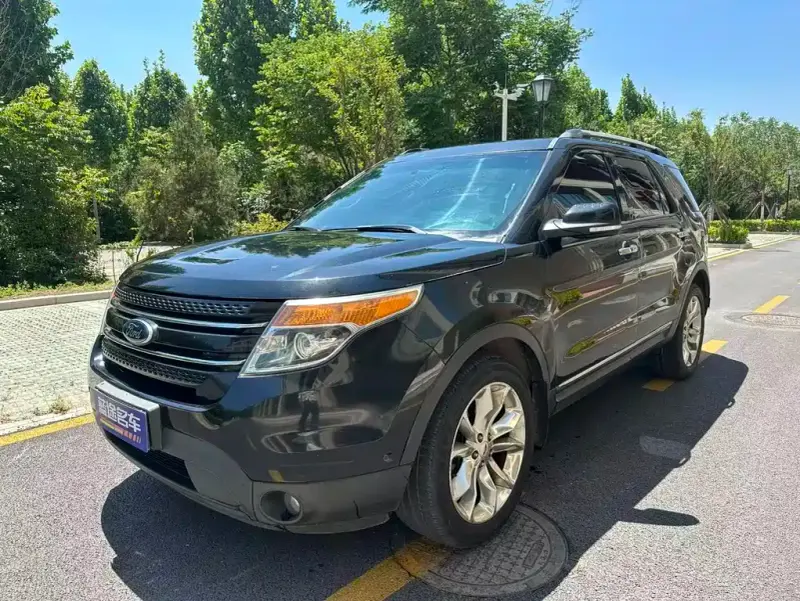 Ford Explorer (Import)