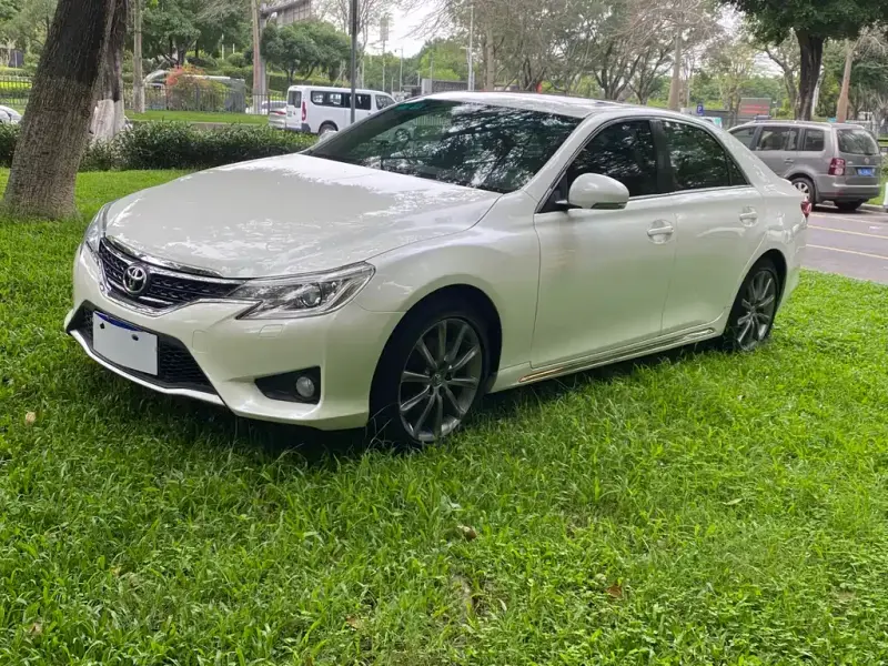 Toyota Reiz