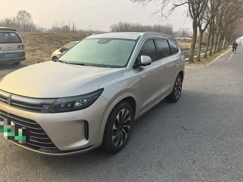 AITO M7