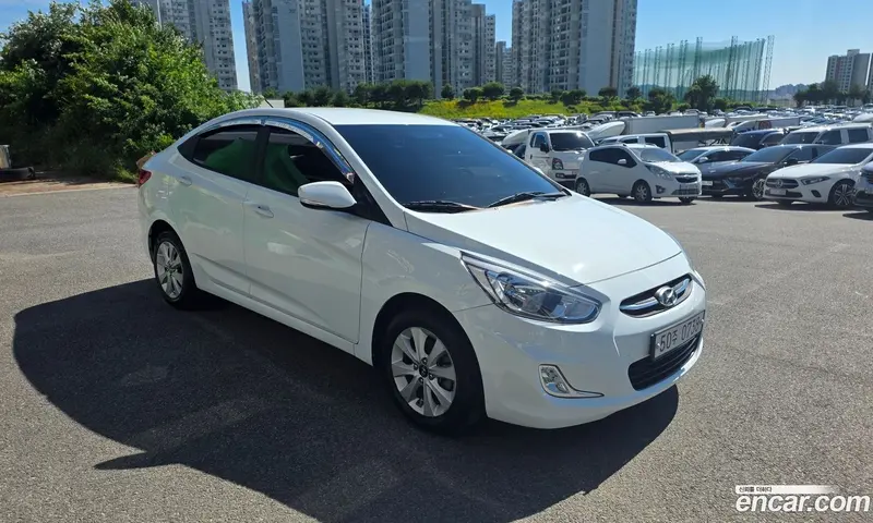 Hyundai Accent