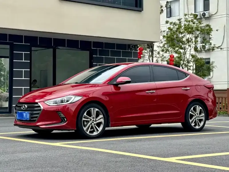 Hyundai Elantra