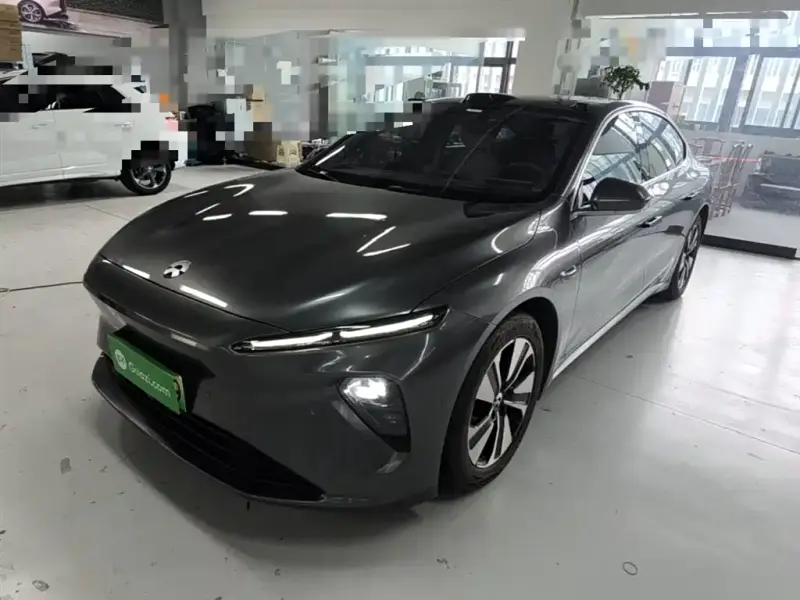 NIO ET7
