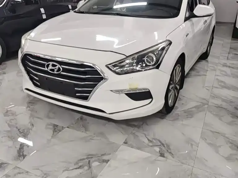 Hyundai Mistra