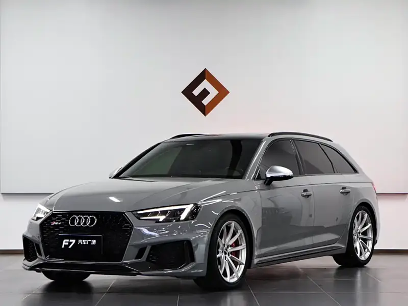Audi RS 4