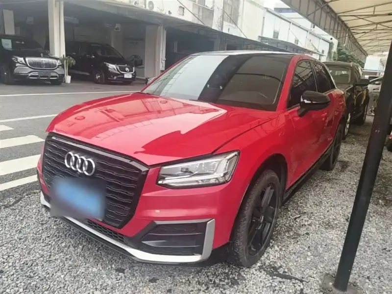 Audi Q2L