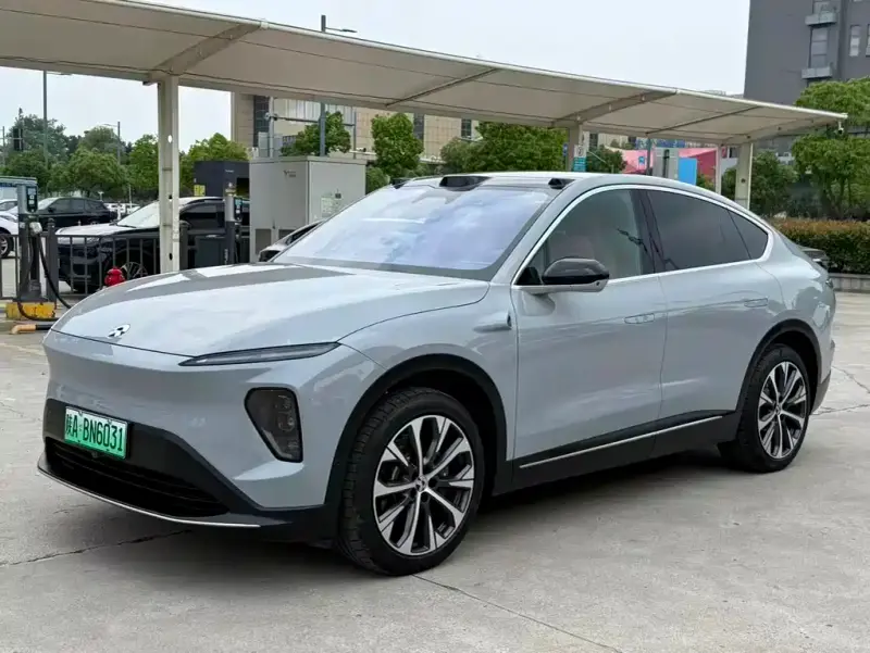 NIO EC7