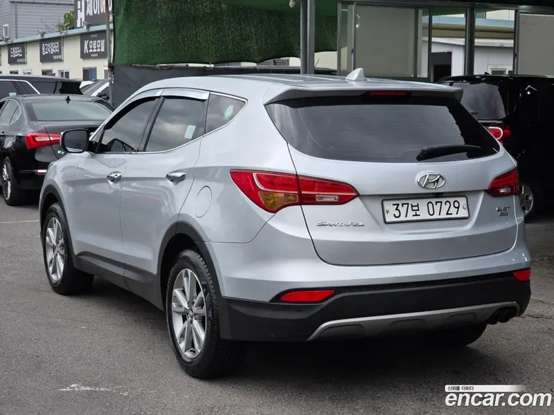 Hyundai Santa Fe (Santafe)