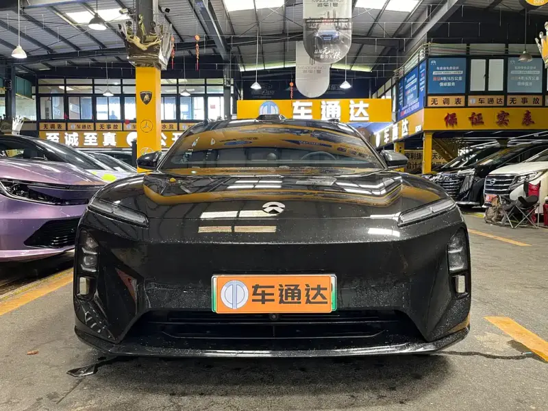 NIO ET5T