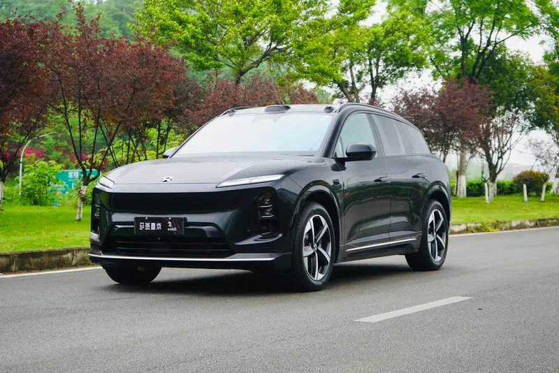 NIO ES6