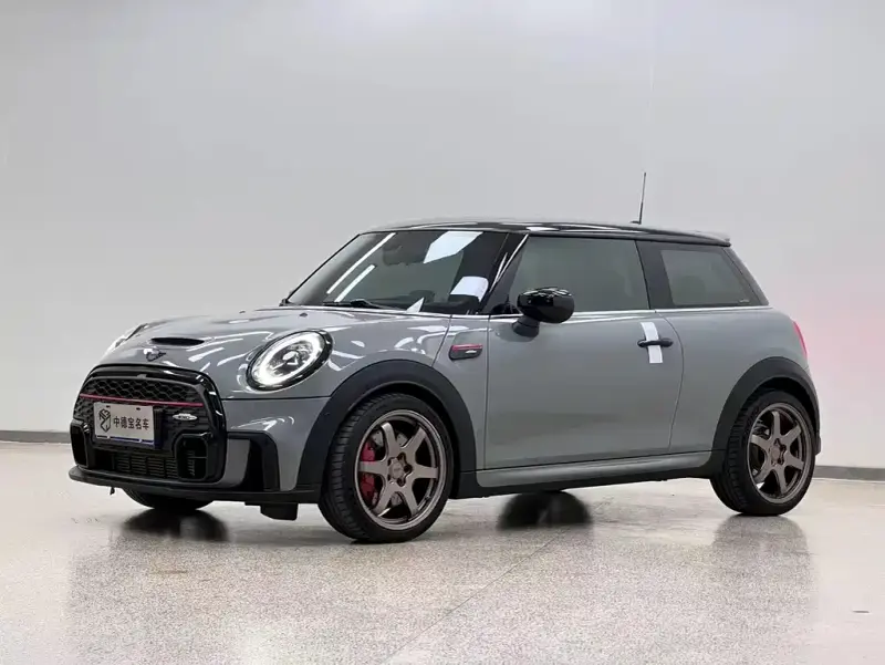 MINI JCW
