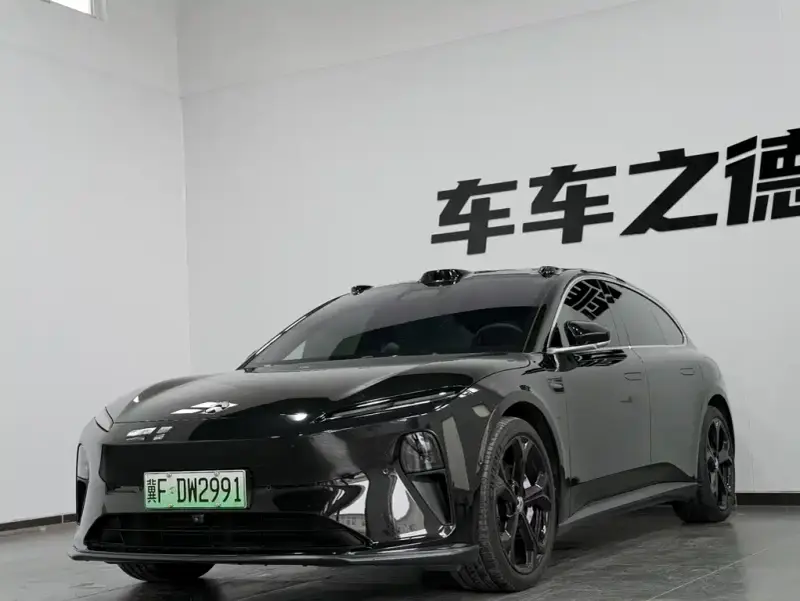 NIO ET5T