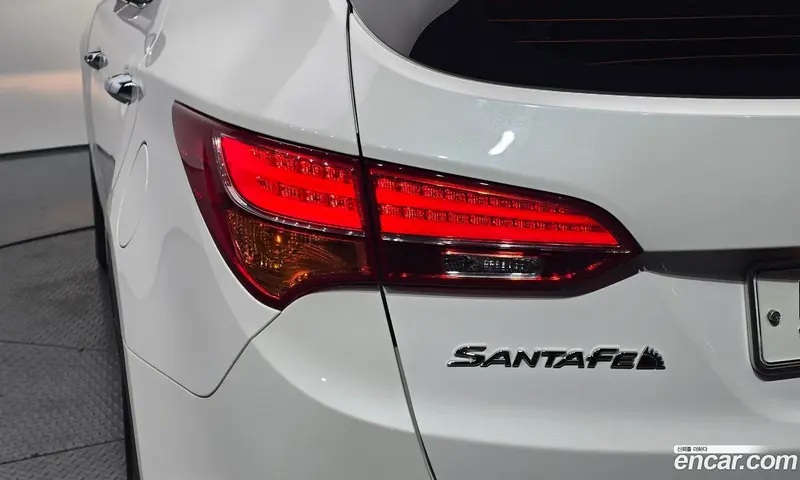 Hyundai Santa Fe (Santafe)