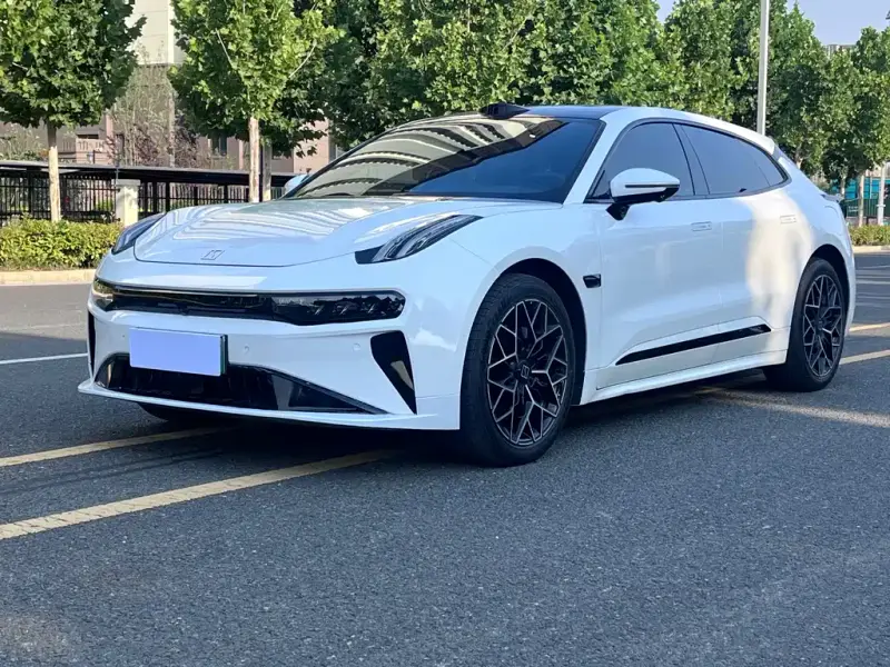 Zeekr 001