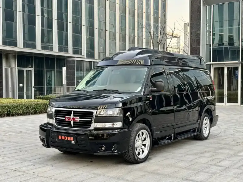 GMC Savana