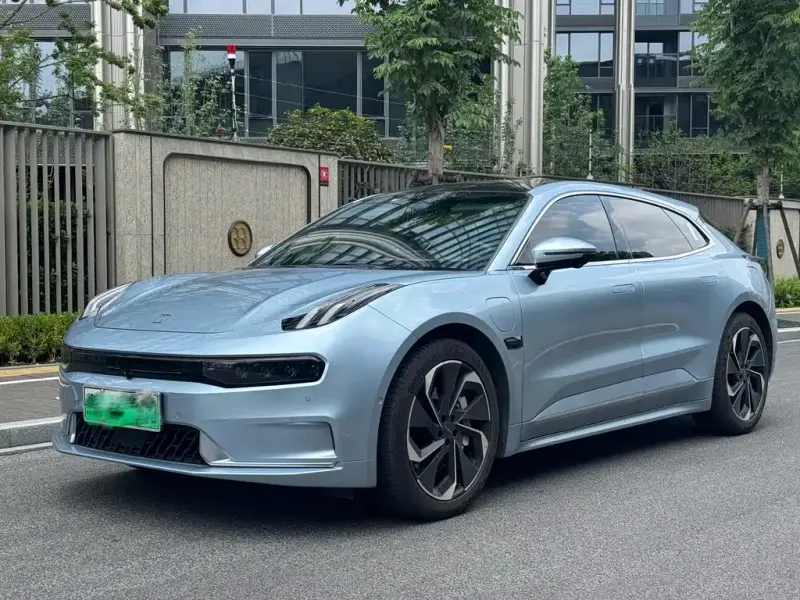 Zeekr 001