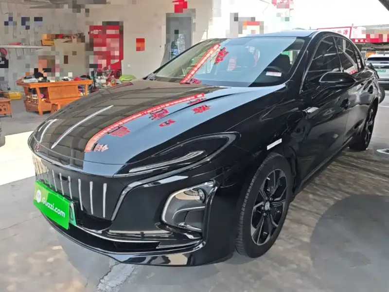 Hongqi E-QM5