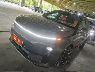 Li Auto L6