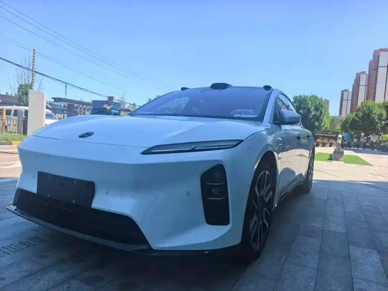NIO ET5
