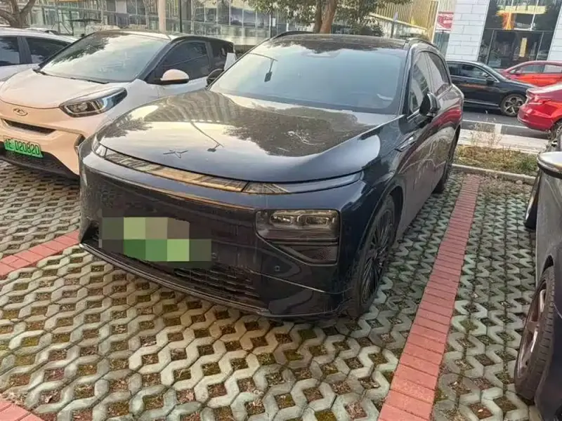 XPeng G9