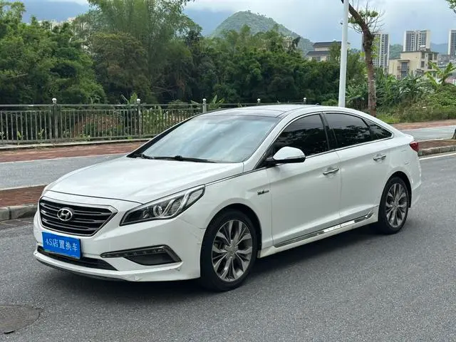 Hyundai Sonata LF