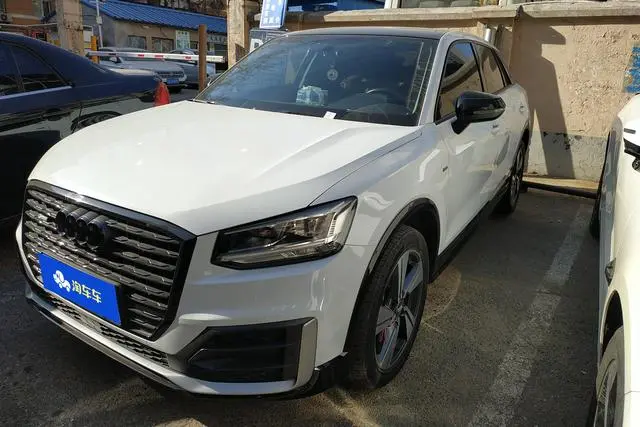 Audi Q2L