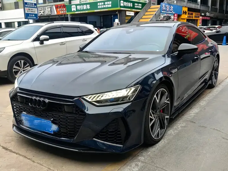 Audi A7L