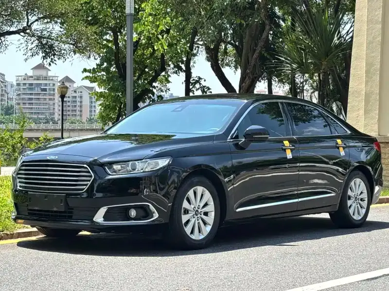 Ford Taurus