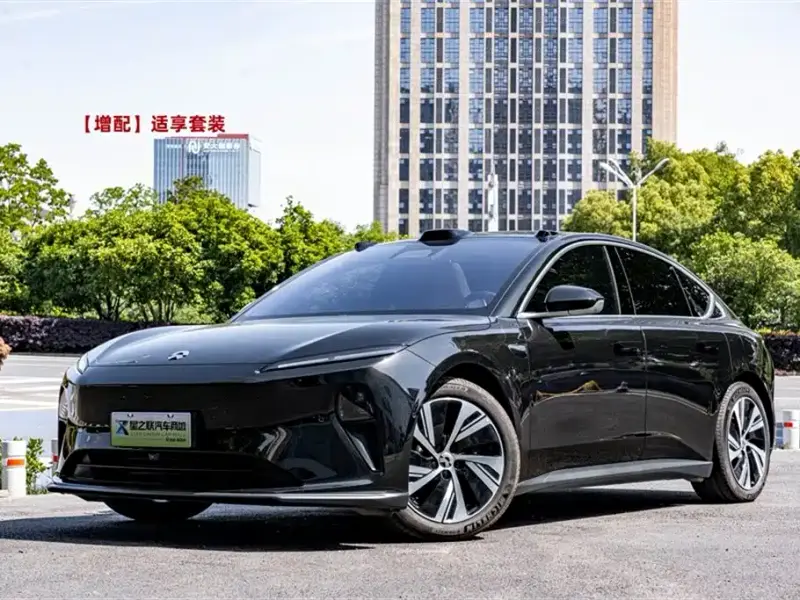 NIO ET5