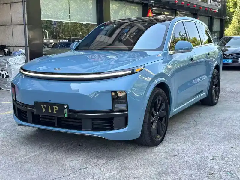 Li Auto L8