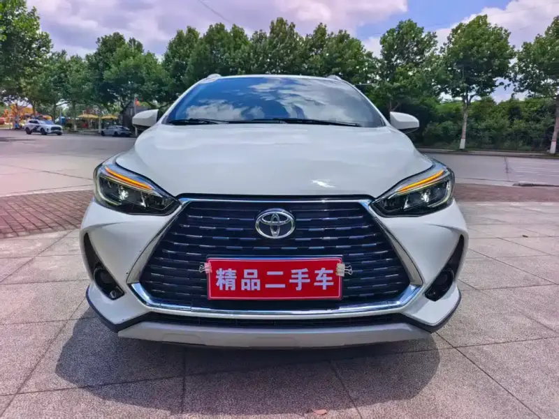 Toyota Yaris L