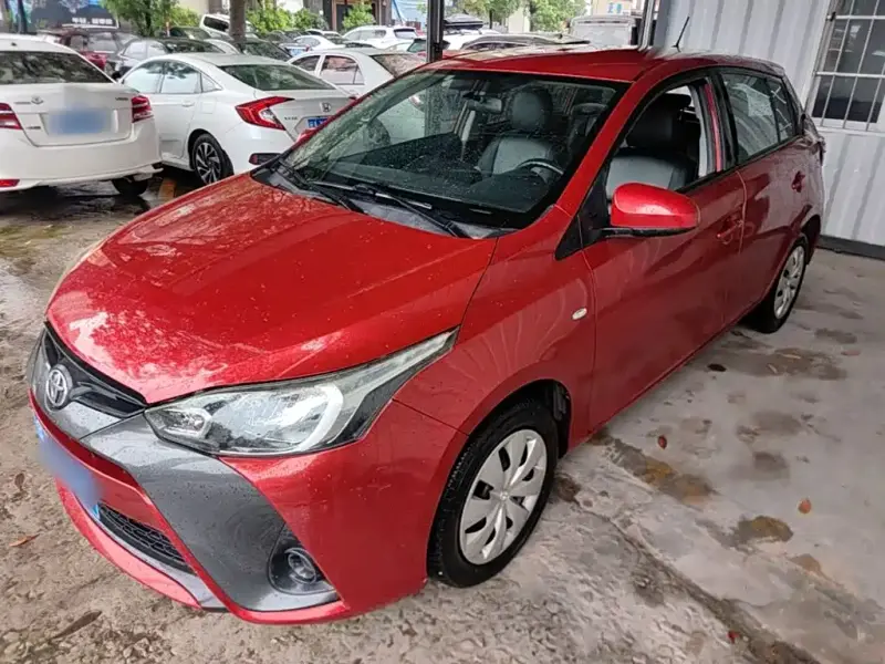 Toyota Yaris L