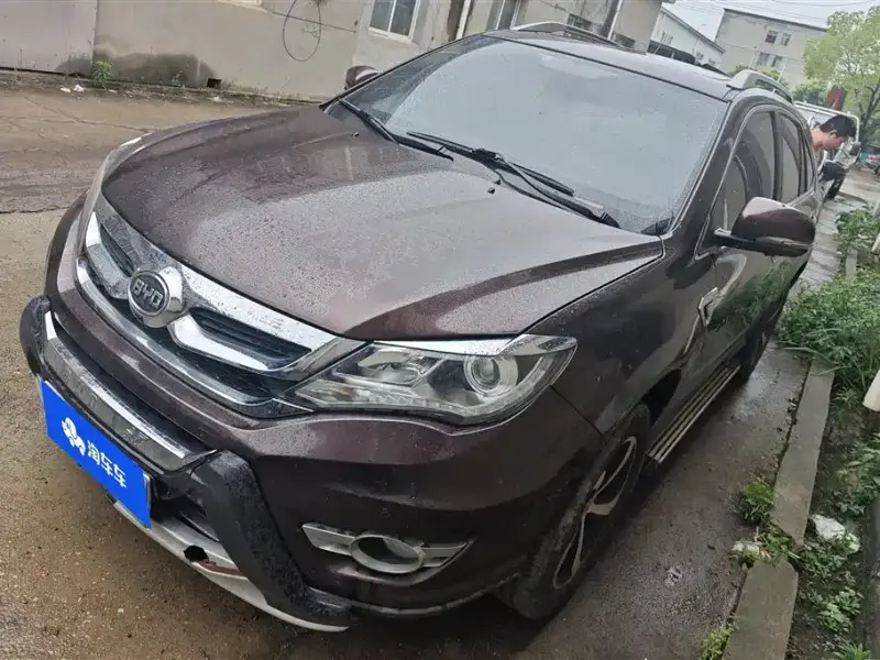 BYD S7