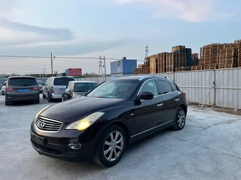 Infiniti EX