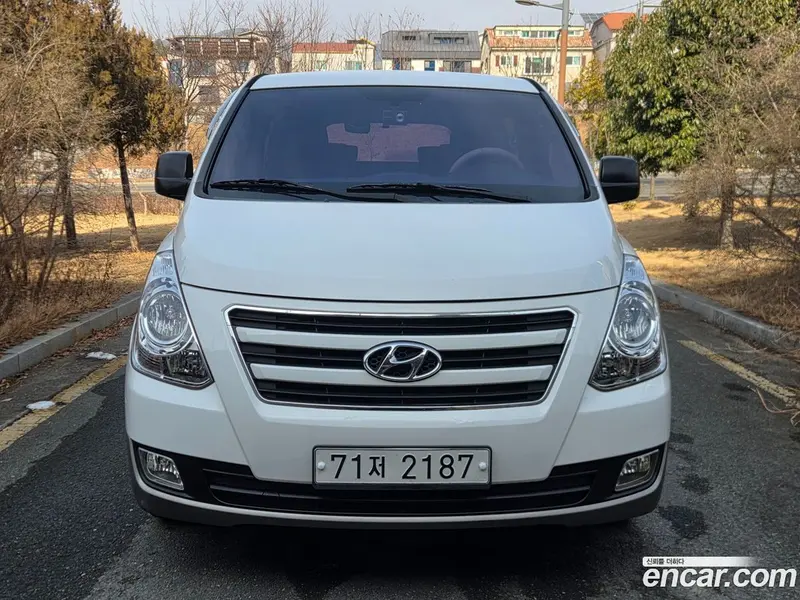 Hyundai H-1