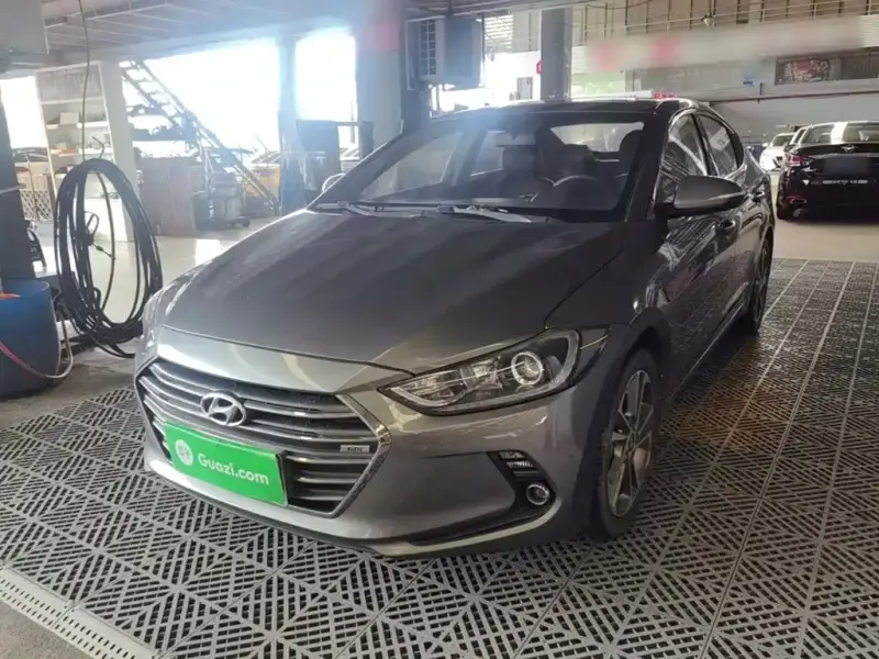 Hyundai Elantra