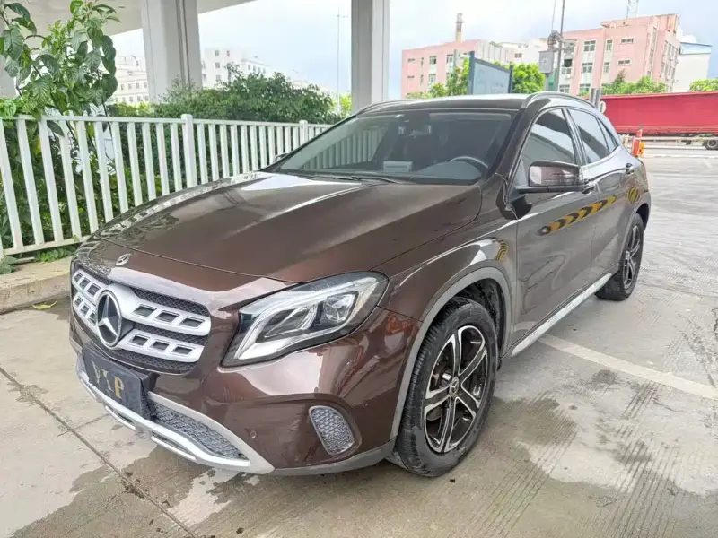 Mercedes-Benz GLA