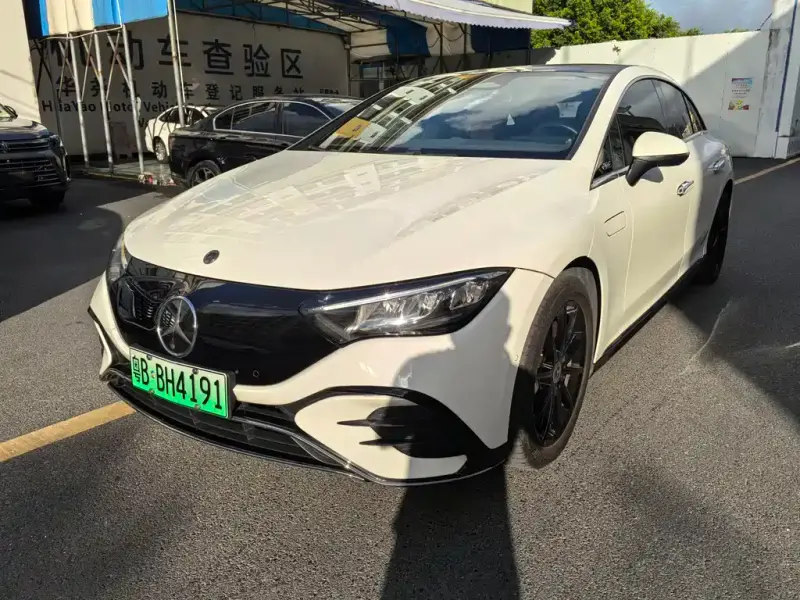 Mercedes-Benz EQE