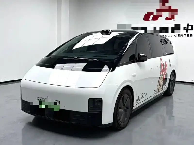 Li Auto MEGA