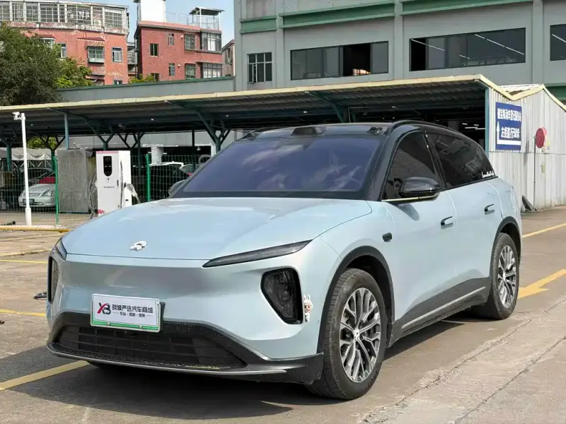 NIO ES6