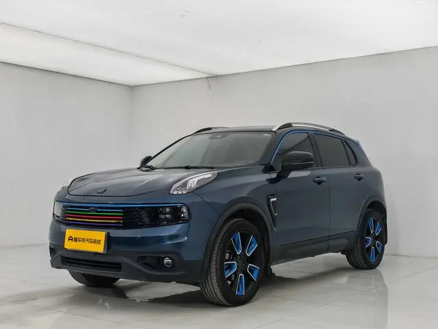 Lynk & Co 01