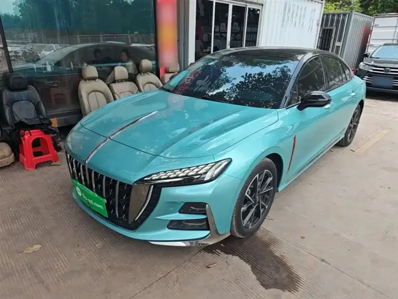 Hongqi H6