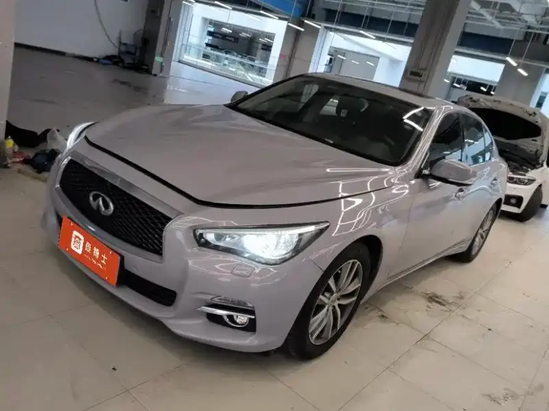 Infiniti Q50L