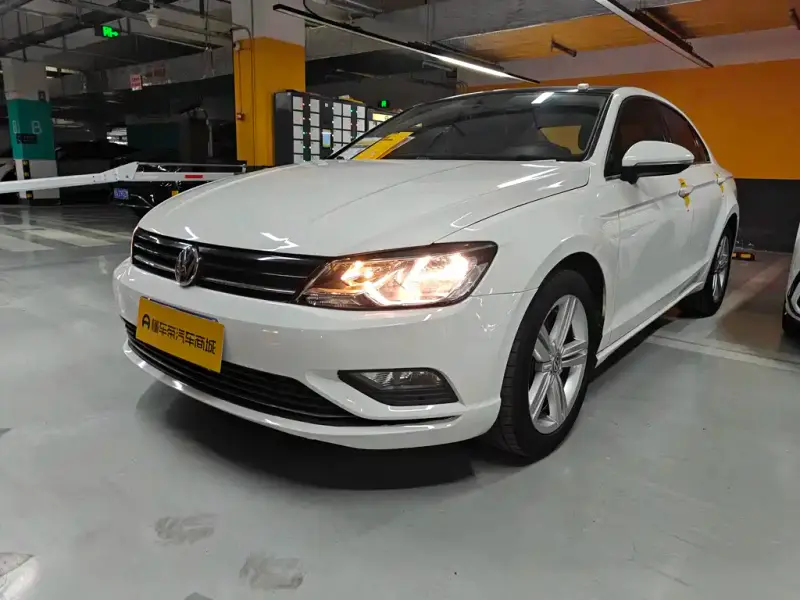 Volkswagen Lamando