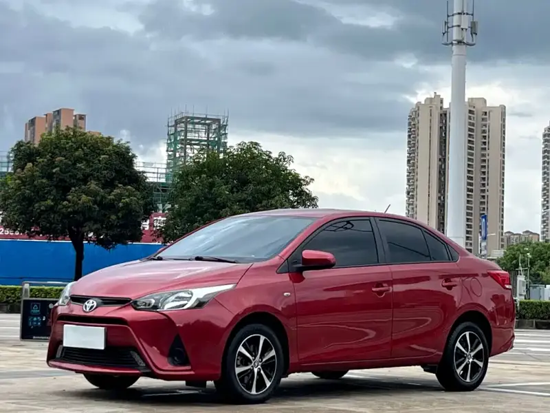 Toyota Yaris L