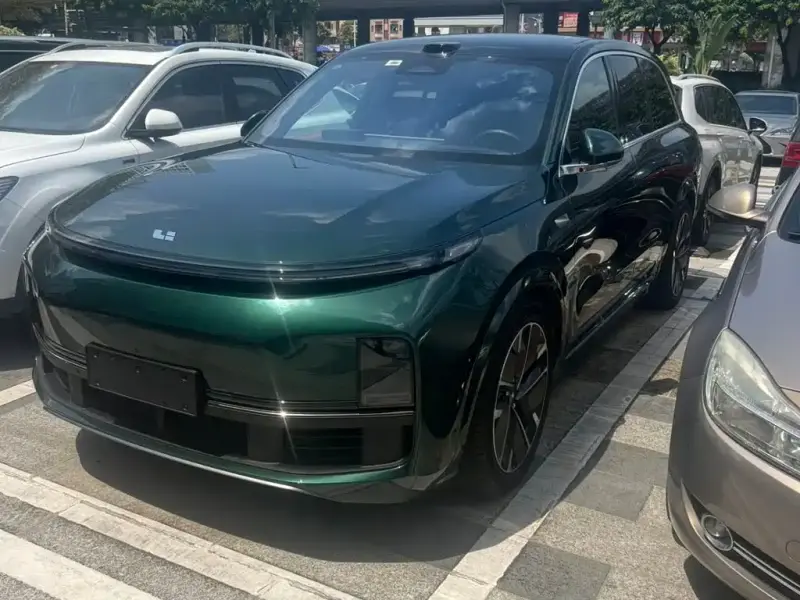 Li Auto L8