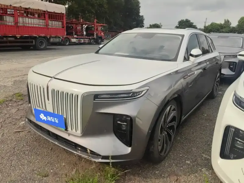 Hongqi E-HS9
