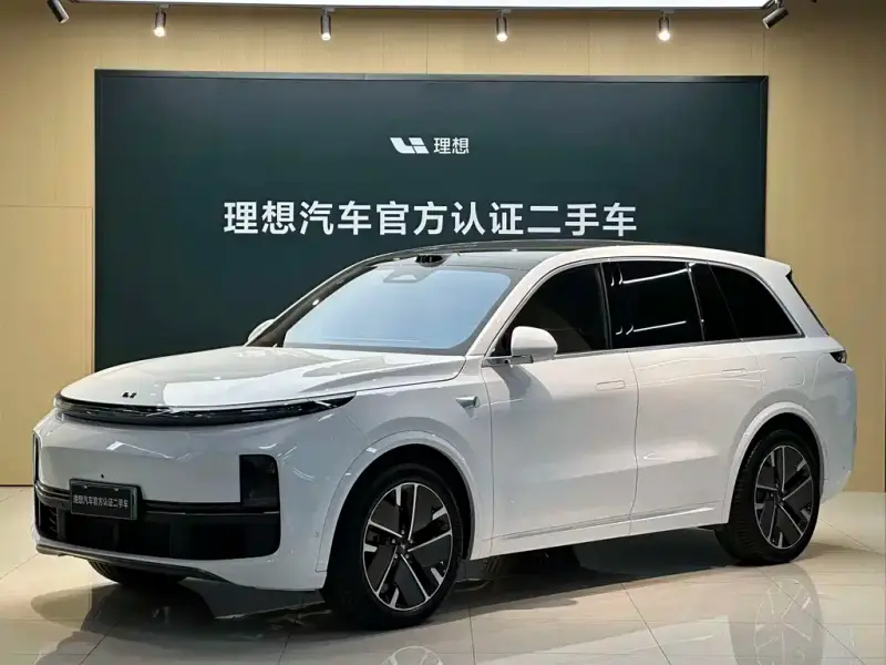 Li Auto L8