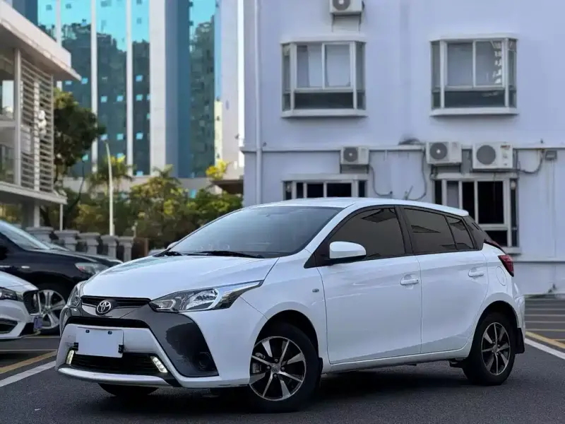 Toyota Yaris L