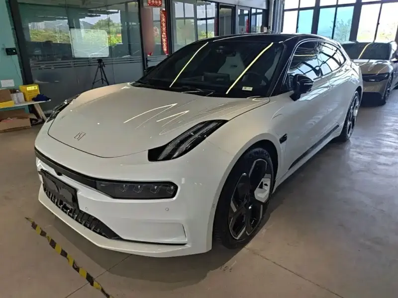 Zeekr 001
