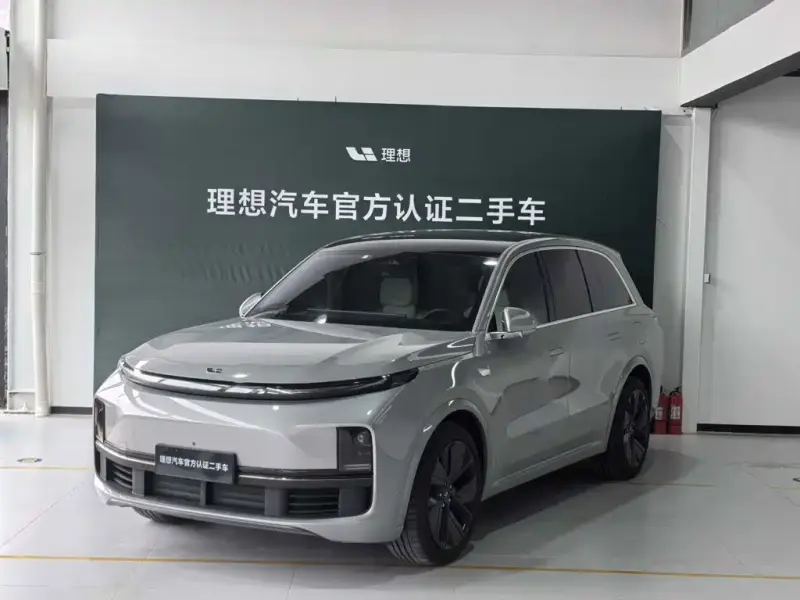 Li Auto L8
